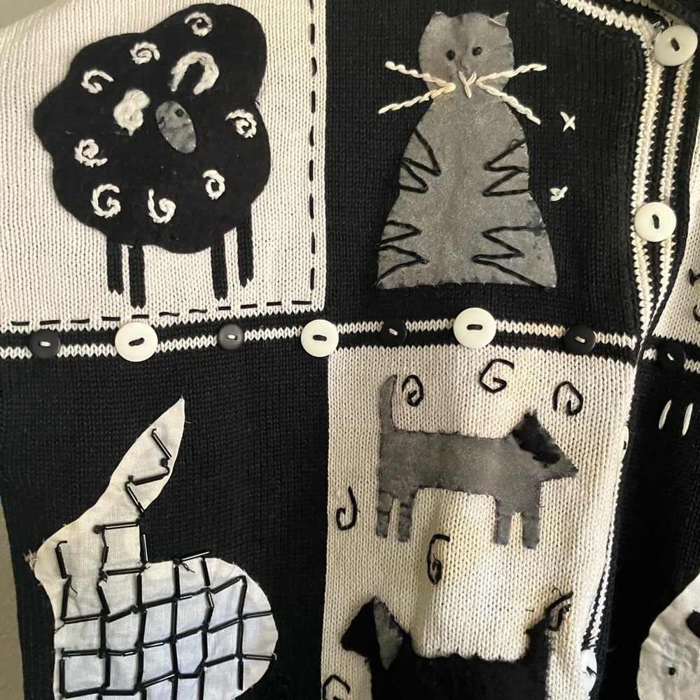 Susan Bristol Animal Sweater Cardigan Black and White - Picture 2 of 10